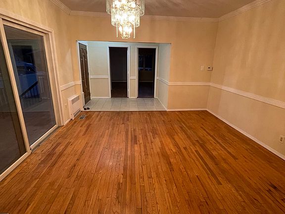 3rd image of 4405 Sea Gate Ave #1