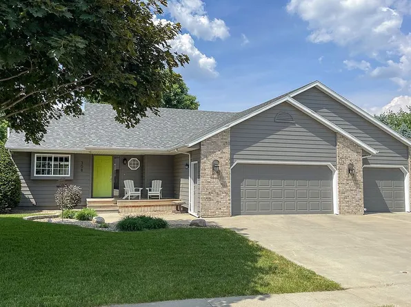 308 W Chapelwood Dr, Brandon, SD 57005