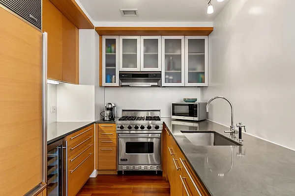 Rented by Corcoran | media 9