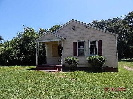1st image of 904 N Pineview Ave