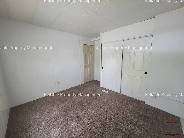 820 Stevens Dr — Photo 9