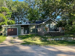 412 Adele Dr, Trufant, MI 49347