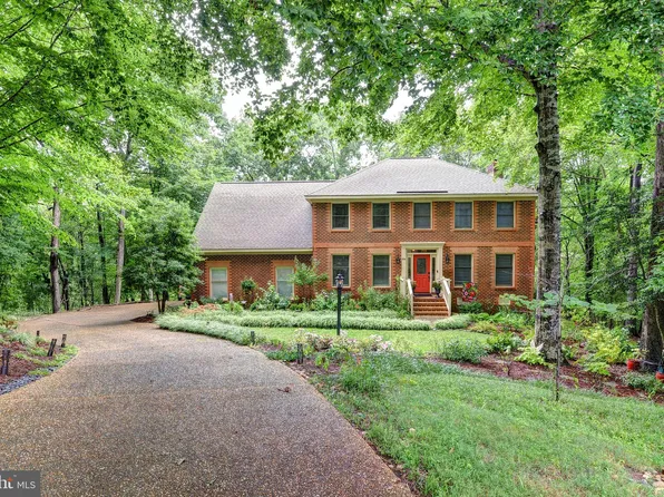 104 Tudor Dr, Williamsburg, VA 23188