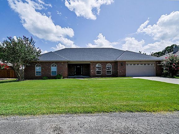 2nd image of 104 Wolf Ridge Ct