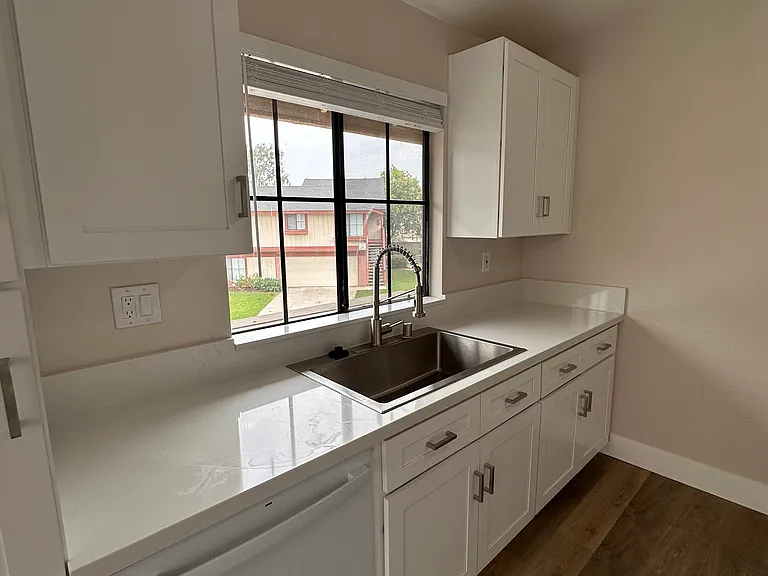 7386 Saddle Rd #B — Photo 8