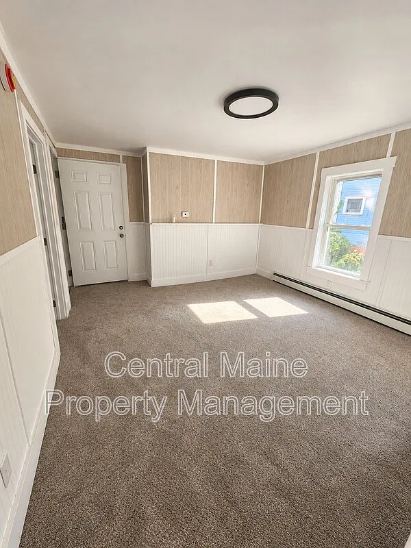78 Gage St — Photo 3