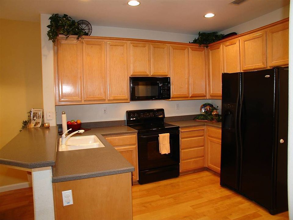 2nd image of 4631 Sandyford Ct