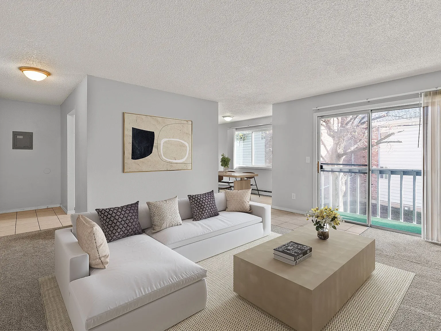 1 bed, 636 sqft, $1,050 — Photo 2