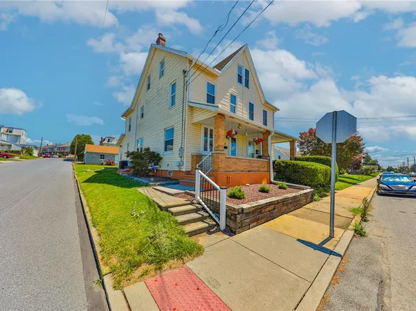 3121 N Hobson St, Whitehall, PA 18052
