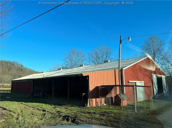 858 First Creek Rd, Charleston, WV 25320