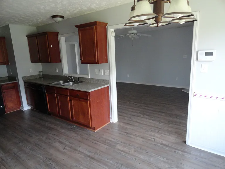172 Emma Ln — Photo 6