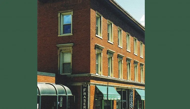 113 S Fraser St — Photo 1