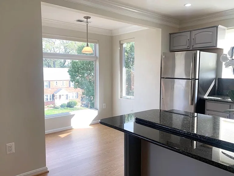 416 S Veitch St #307 — Photo 2