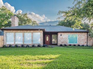 1006 Glacier Hill Dr, Houston, TX 77077