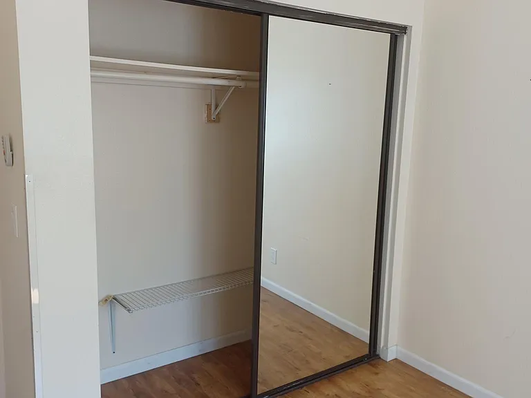 same room with mirrored closet