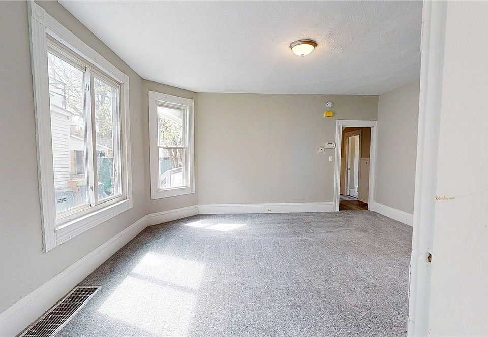 3732 W 37th St, Cleveland, OH 44109 | Zillow