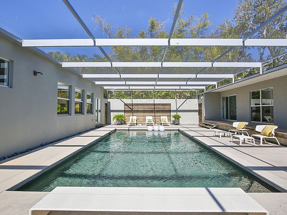 5th image of 4165 Higel Avenue