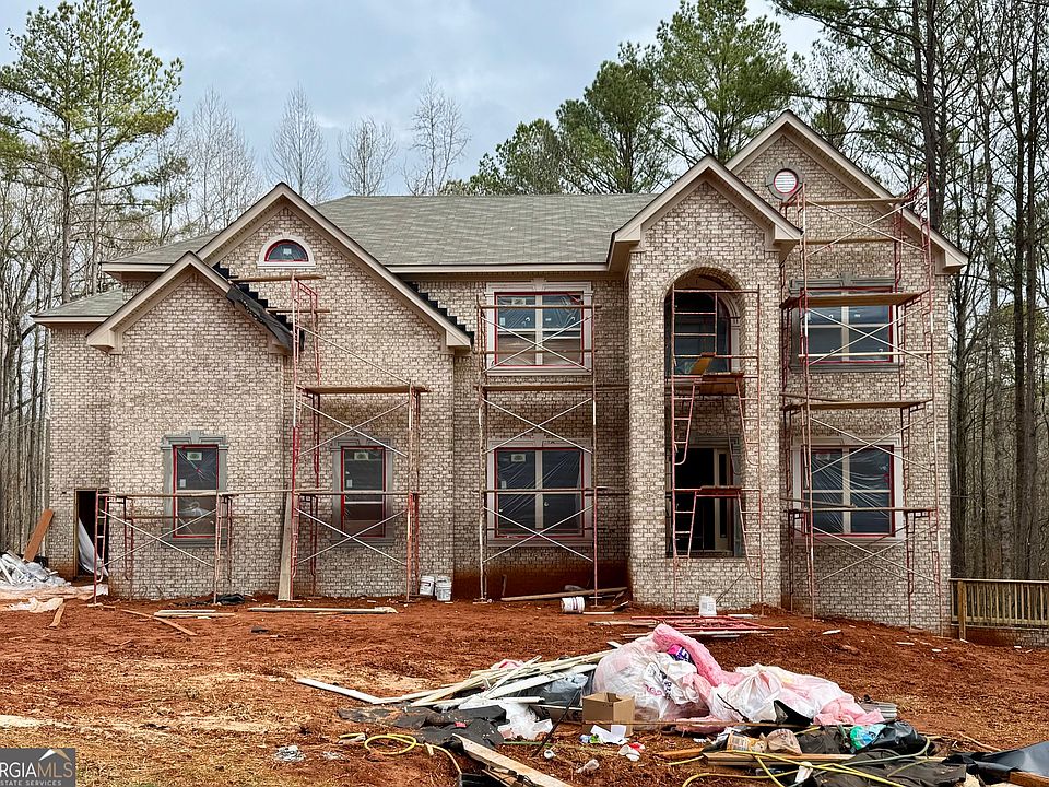 1st image of 5400 Deer Run Dr #3