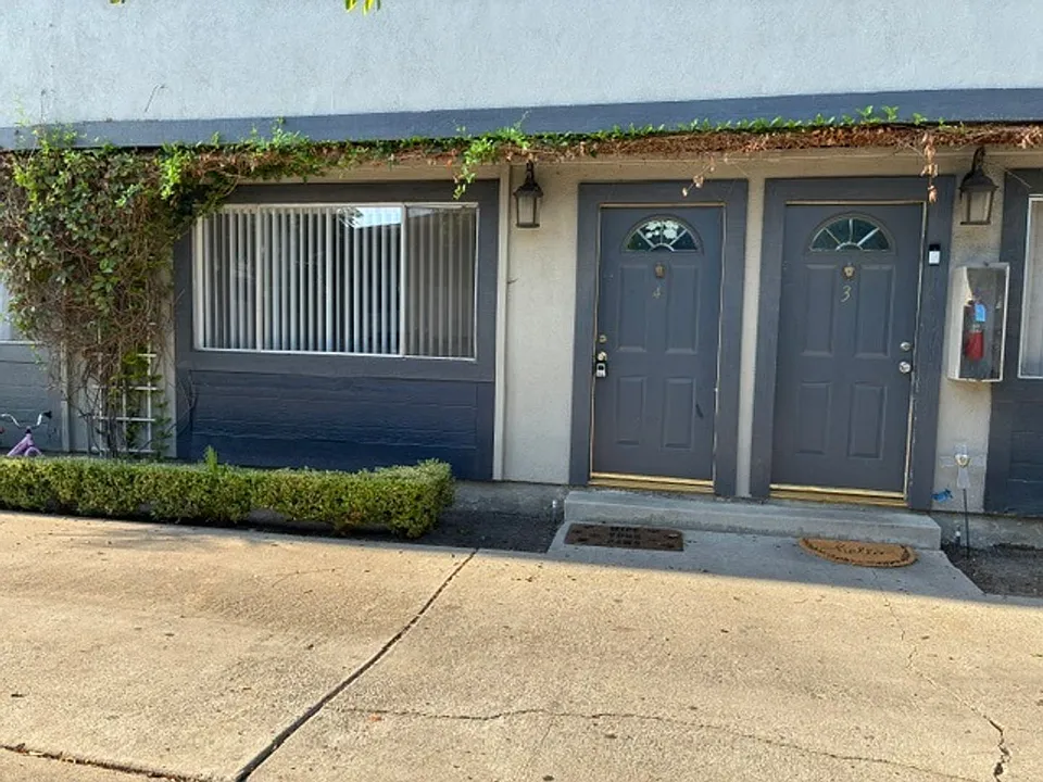 5812 Western Ave