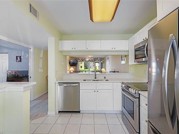 3rd image of 15030 Arbor Lakes DR W #101