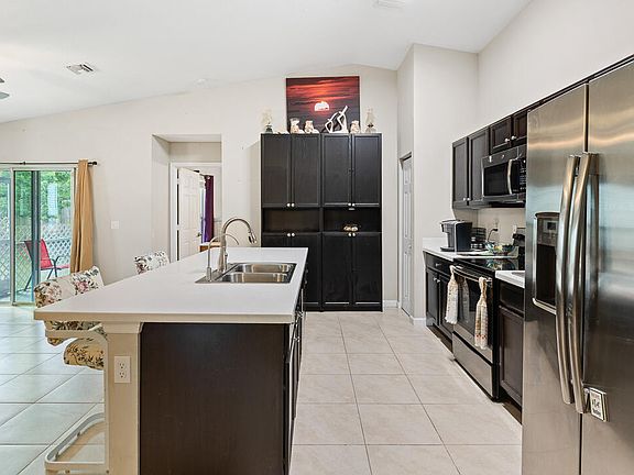 5th image of 4026 SW Haycroft Street
