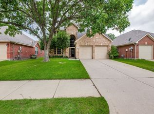 8713 Nairn St, Rowlett, TX 75089