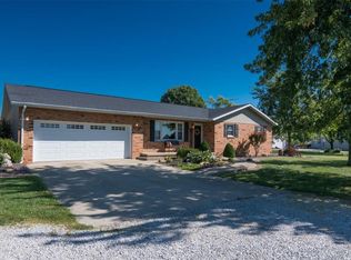12839 Daiber Rd, Highland, IL 62249