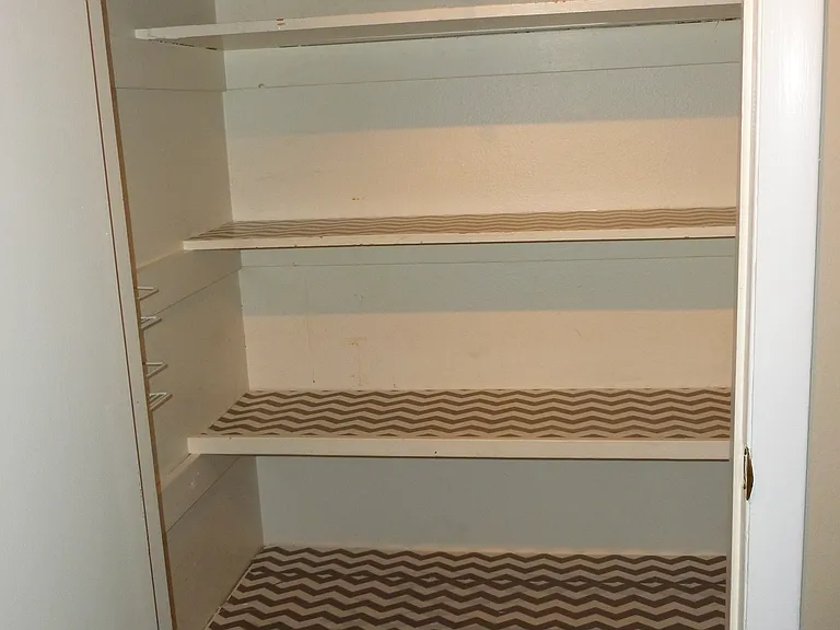 1548 Washington Ave — Photo 3