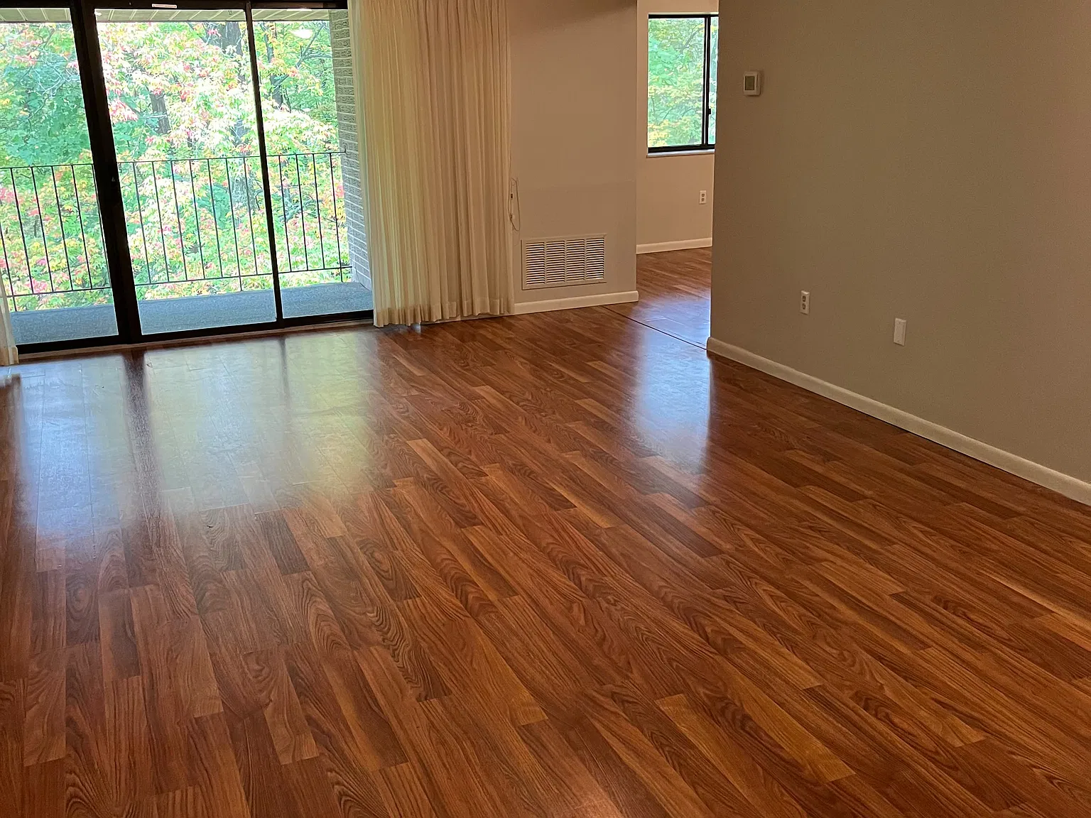 2 bed, 1149 sqft, $1,200 — Photo 4
