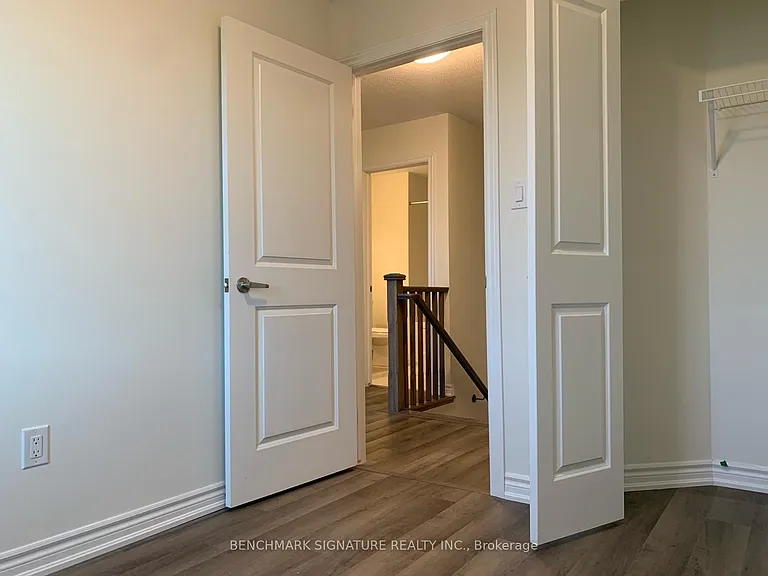 23 Thomas Frisby Jr Cres — Photo 7