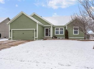 266 N Pecan St, Gardner, KS 66030