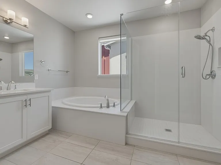 1230 Mateo Miller Cir — Photo 40