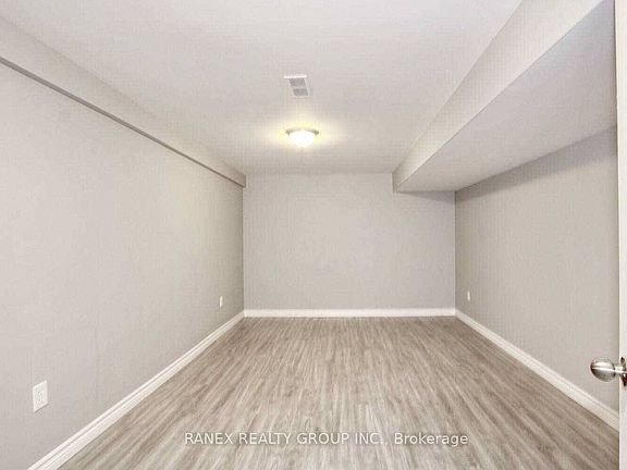 5th image of 58 Parkview Dr