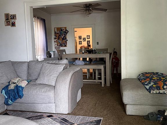 4th image of 8095 Smart St