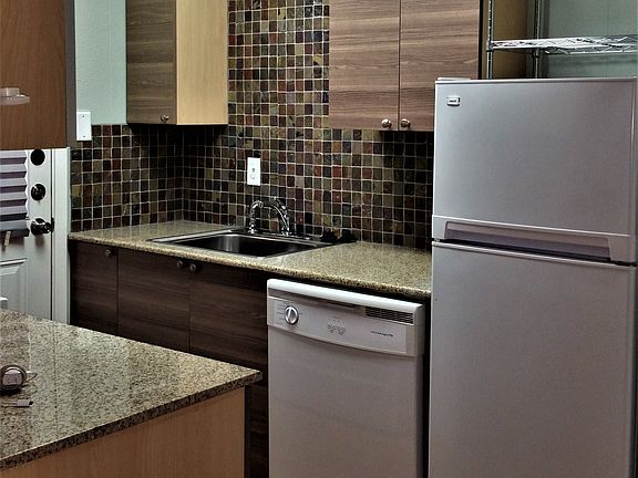 03 Kitchen a