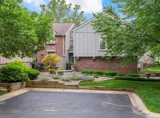 4325 W 112th St, Leawood, KS 66211