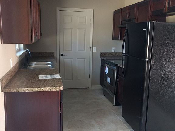 2nd image of 3761 SE 141st Ln