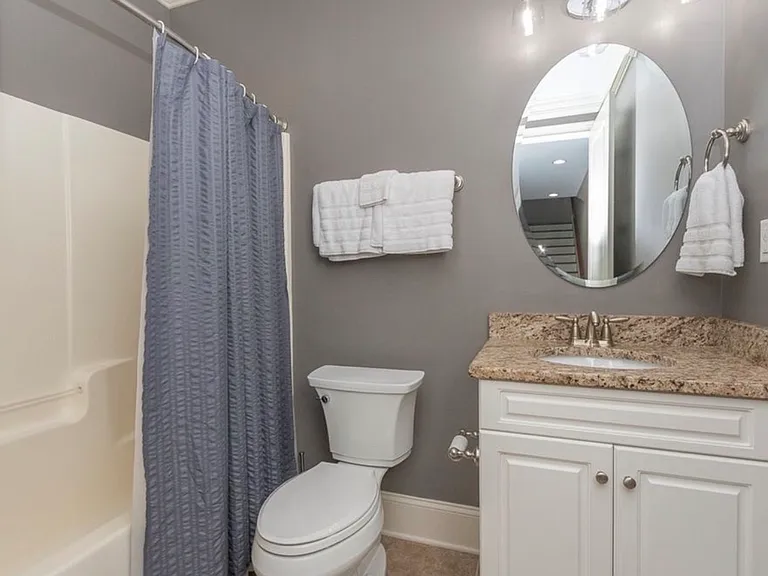 122 Regatta Dr — Photo 47