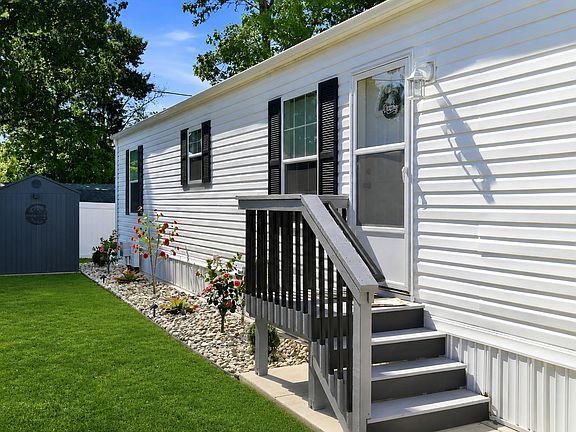 Exterior Image-3-NOR 27 Cedar Grove