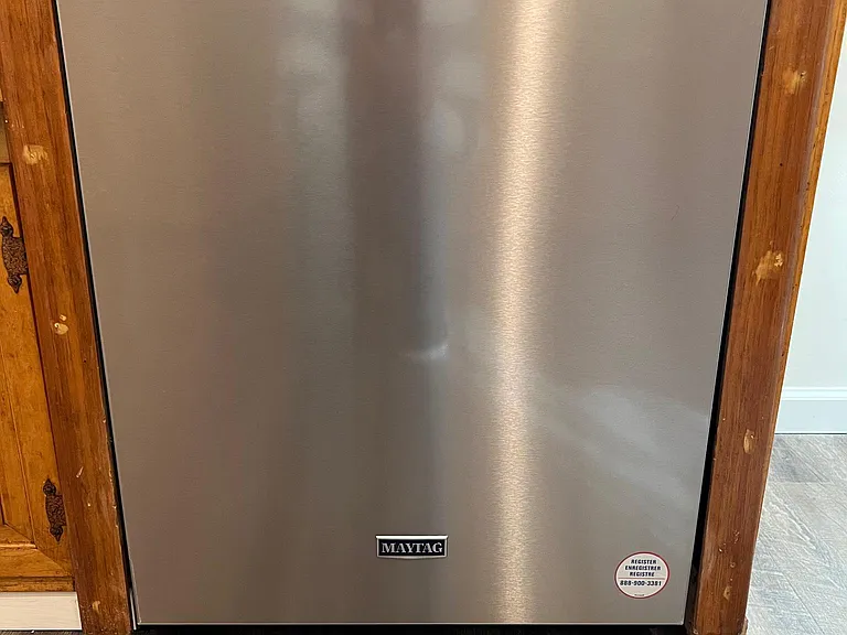Dish washer