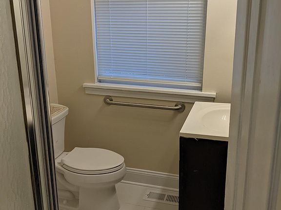 4th image of 116 W Leigh St