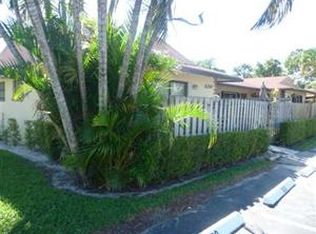 4284 Woodstock Dr APT B, West Palm Beach, FL 33409