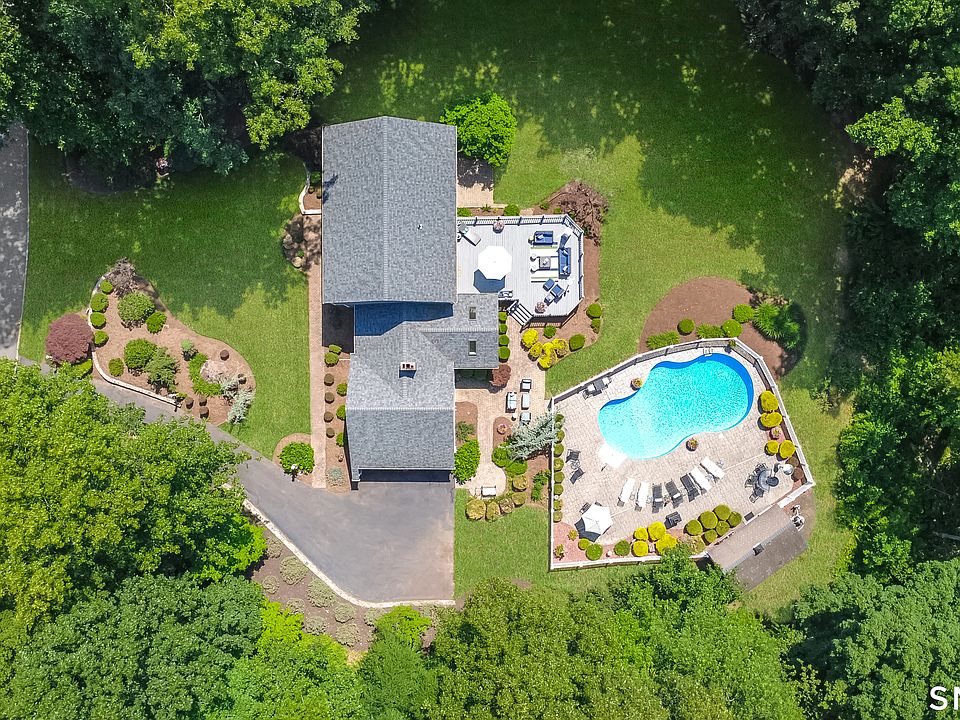 1st image of 75 Hearthstone Drive