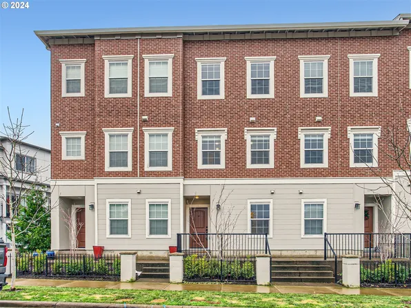 28833 SW Orleans Ave, Wilsonville, OR 97070