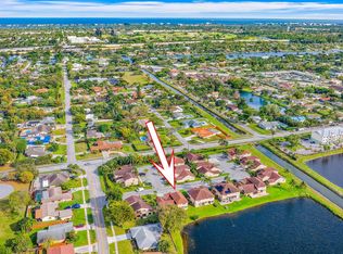 1431 S Lake Mango Way, West Palm Beach, FL 33406