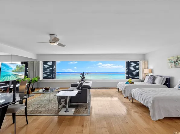 2895 Kalakaua Ave APT 1202, Honolulu, HI 96815