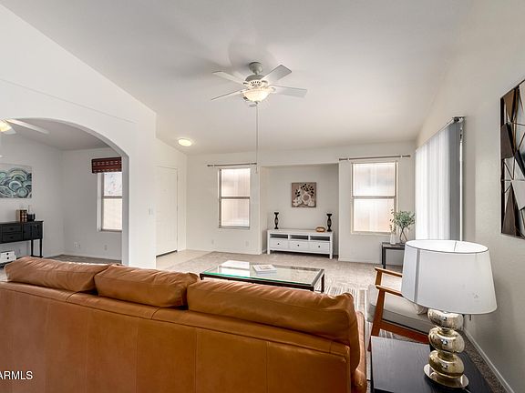 5th image of 9251 W CINNABAR Avenue