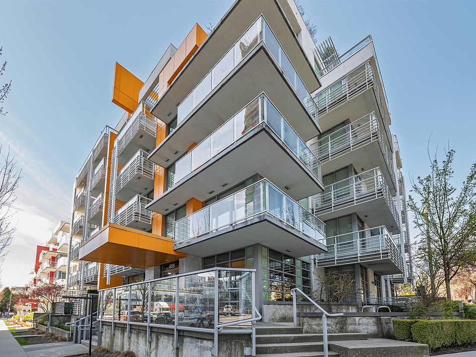 1st image of 655 W 41st Ave #202