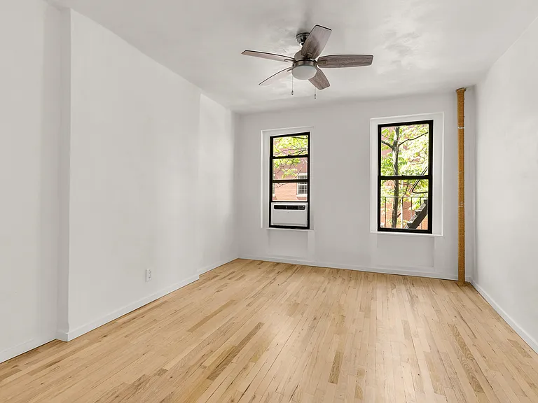 212 E 88th St #4C — Photo 1
