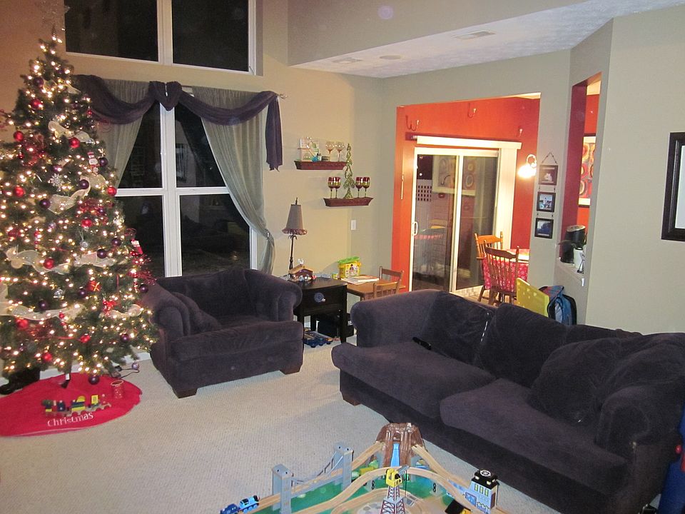 1st image of 1284 S Yorkshire Dr